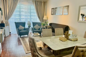 Puncak Hijauan (Hijauan Heights)