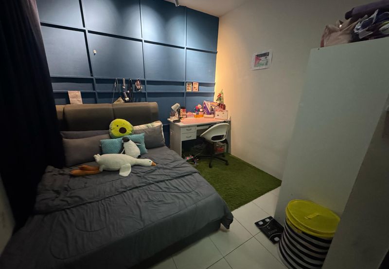 Puncak Hijauan (Hijauan Heights)