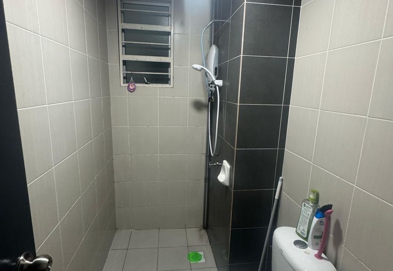 Puncak Hijauan (Hijauan Heights)