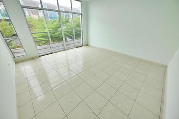 Bangi Avenue 3, Seksyen 7