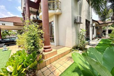 Desa Pinggiran Putra