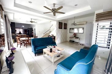 SL 8, Bandar Sungai Long