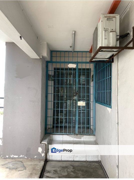 Corner Unit Sri Cendekia Condo, Taman Connaught, Cheras, Kuala Lumpur, Cheras