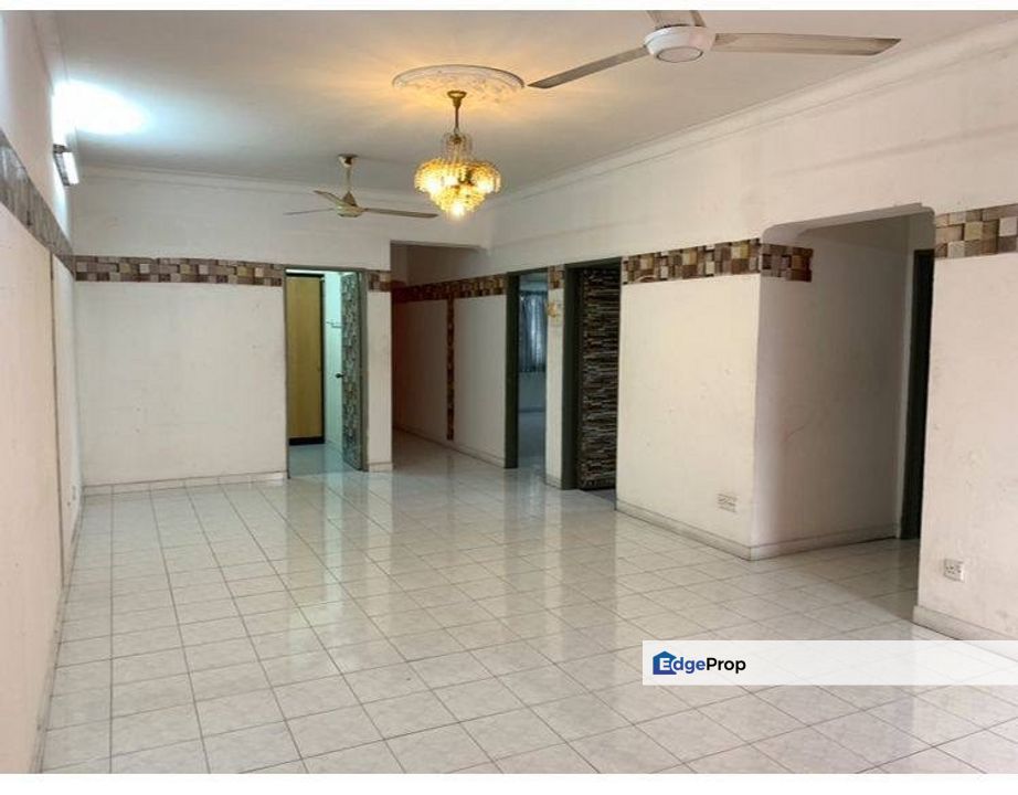 Corner Unit Sri Cendekia Condo, Taman Connaught, Cheras, Kuala Lumpur, Cheras