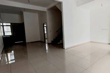 Bandar Tun Hussein Onn