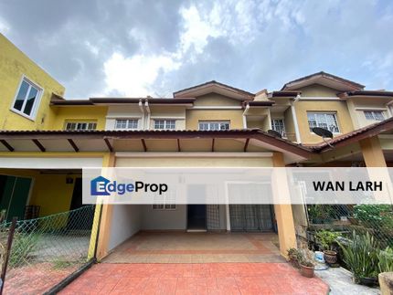 Double Storey Jalan Suakasih, Bandar Tun Hussein Onn, Cheras, Selangor, Cheras