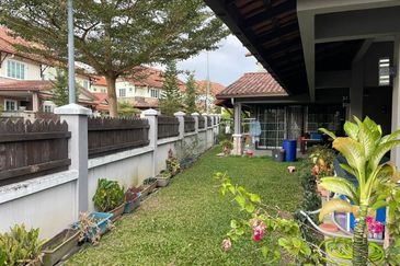 Bandar Tun Hussein Onn