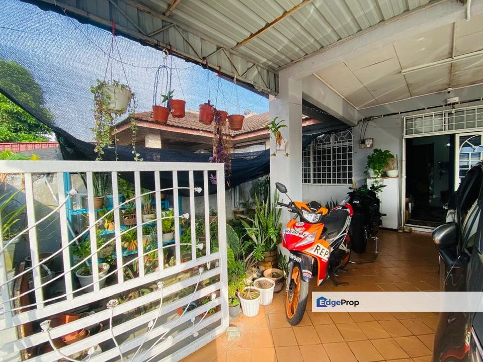 Facing Open Single Storey Terrace House, Seksyen 6 Bandar Rinching Semenyih (Intermediate), Selangor, Semenyih