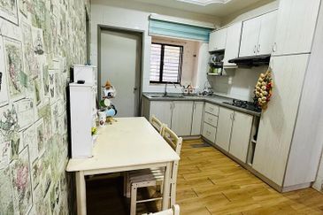 Corner Lot Double Storey Extended/Renovated Bandar Baru Sungai Long