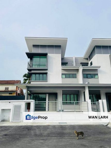 3 Storey Semi D, Bandar Baru Bangi, Selangor, Bangi