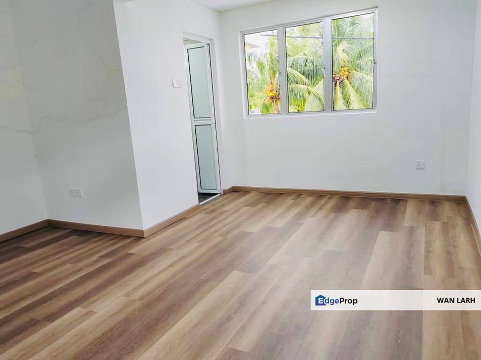 END LOT AND RENOVATED!! 2 Storey Terrace House Taman Lingkaran Nur Cheras, Selangor, Kajang