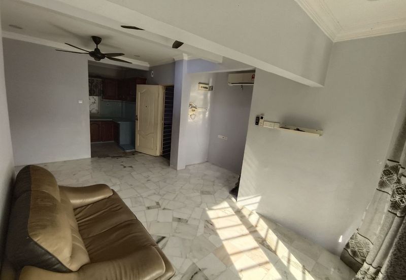 Taman Pinggiran Delima