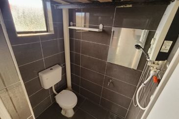 Taman Pinggiran Delima