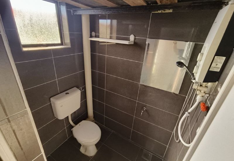 Taman Pinggiran Delima