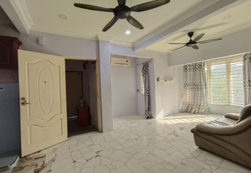 Taman Pinggiran Delima