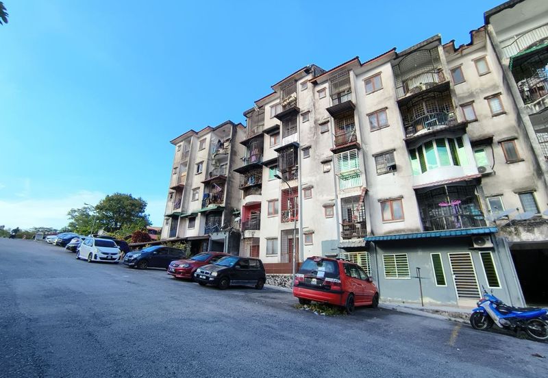 Taman Pinggiran Delima