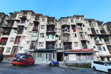 Taman Pinggiran Delima