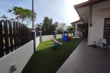 Kampung Sungai Tangkas