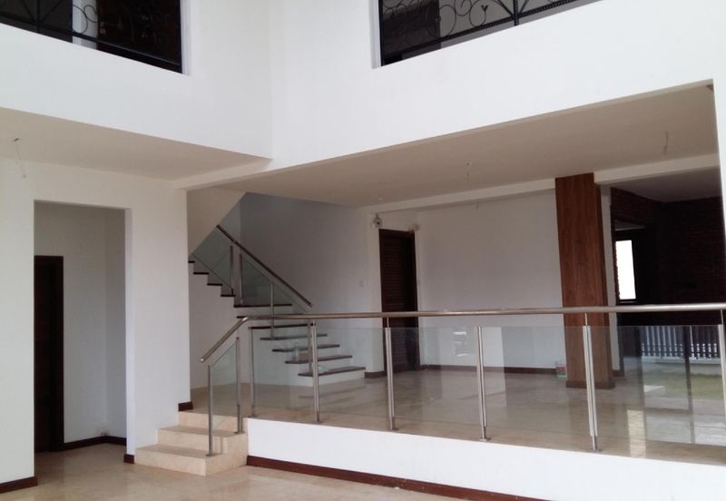 SPECIAL OFFER BIG SAFIRA BUNGALOW DOUBLE STOREY Subang Bestari