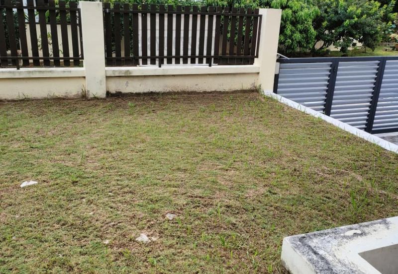 SPECIAL OFFER BIG SAFIRA BUNGALOW DOUBLE STOREY Subang Bestari