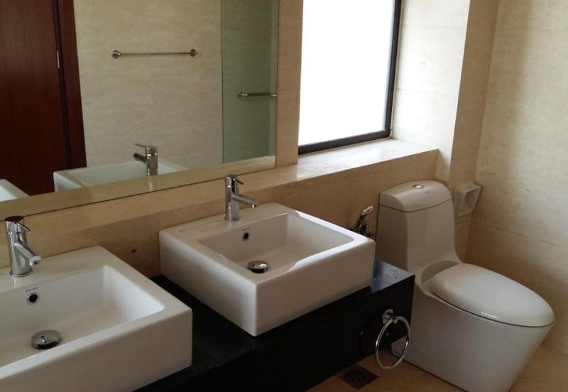 SPECIAL OFFER BIG SAFIRA BUNGALOW DOUBLE STOREY Subang Bestari