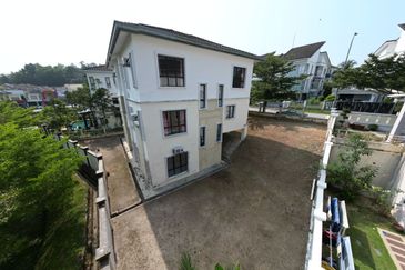 Saujana Villa, Kajang