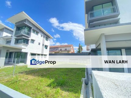 3 Storey Semi D, Bandar Baru Bangi for Sale 🔥🔥  Jalan Sentosa Near Teras Jernang, Selangor, Bangi