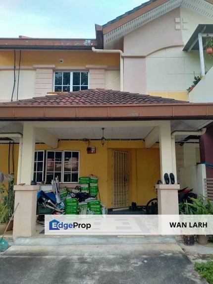 Double Storey Intermediate Seksyen 3 Bandar Baru Bangi, Selangor, Bangi