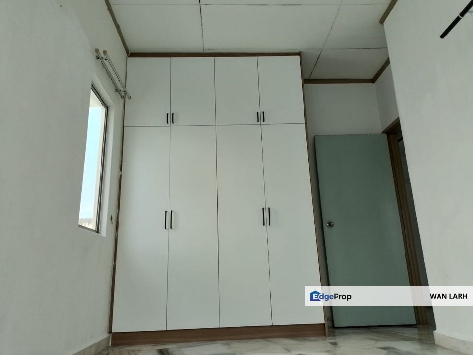 Duplex unit at D" Puncak Suasana Apartment, Bandar Tun Hussein Onn, Cheras, Selangor, Cheras