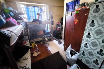 Tasik Heights Apartment