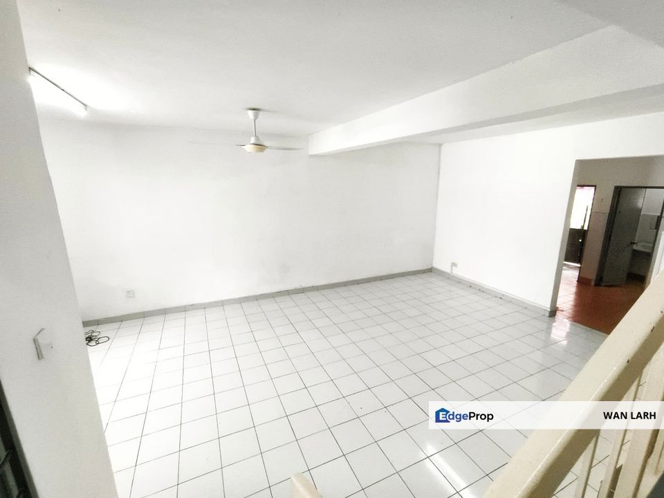 Double Storey Terrace House PUJ 2 Taman Puncak Jalil Seri Kembangan, Selangor, Puncak Jalil