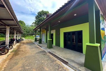 Sungai Cemaran, Tanjung Surat, Desaru