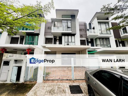 3 Storey Superlink Mutiara Villa, Mutiara Heights Kajang, Selangor, Selangor, Kajang