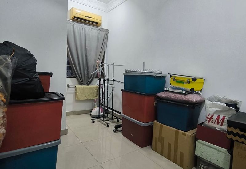  Renovated 2 Storey Terrace Corner Lot Bandar Tasik Selatan, Kuala Lumpur