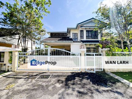 RENOVATED ADA SWIMMING POOL  2.5 Storey Bungalow Saujana Villa, Taman Prima Saujana, Kajang, Selangor, Kajang