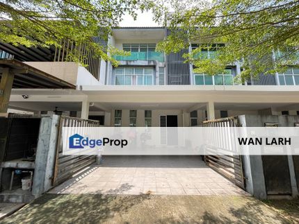 Triple Storey Bangi Avenue , Selangor, Bangi