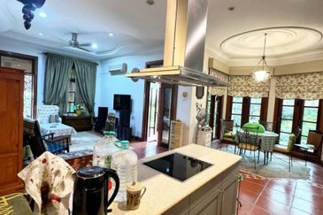 Impian Golf & Country Club