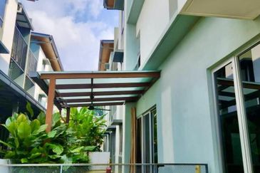 Parkfield Residences, Tropicana Heights