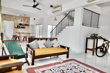 Parkfield Residences, Tropicana Heights