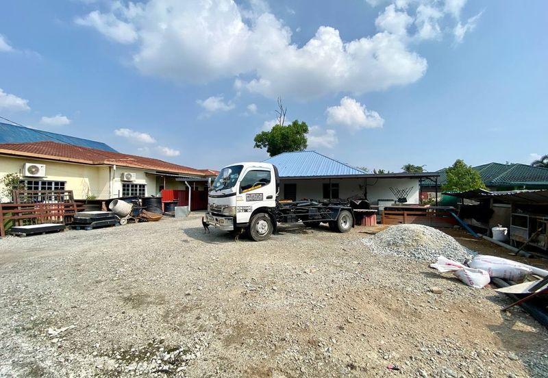 Kampung Abu Bakar Baginda