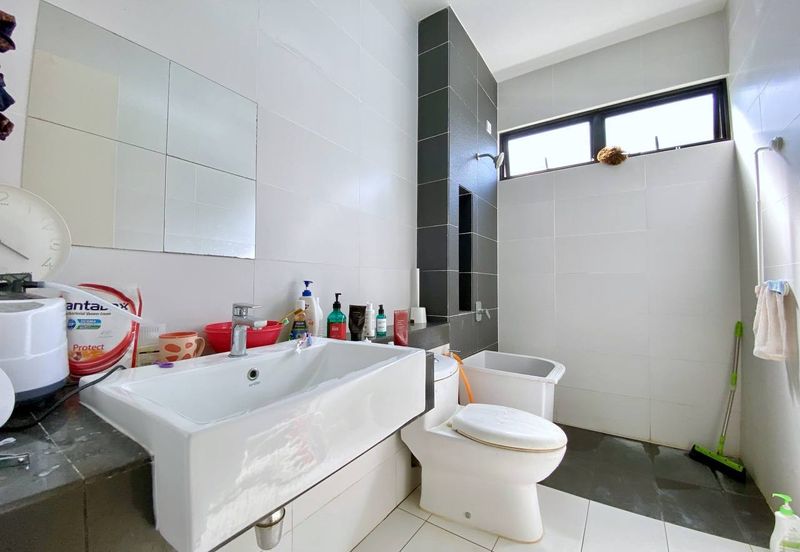 Tenderfields @ Eco Majestic