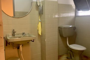 Value buy house for SALE in prime area Subang Jaya