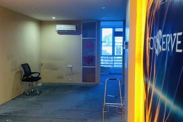 FOR SALE OFFICE UNIT SUBANG BUSINESS CENTRE