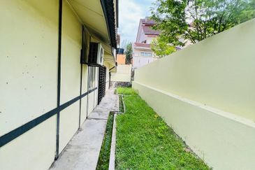 Bandar Country Homes