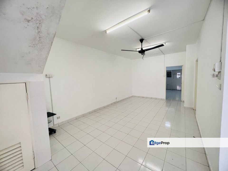 Ground Floor Townhouse Amansiara Selayang Heights ENDLOT EXTRA 10FT L, Selangor, Selayang