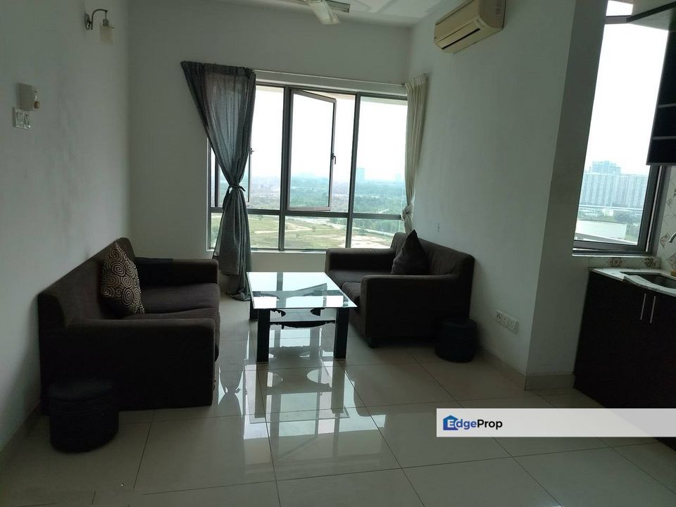 Corner Unit VEGA RESIDENSI 1, CYBERJAYA Non bumi unit Furnished, Selangor, Cyberjaya