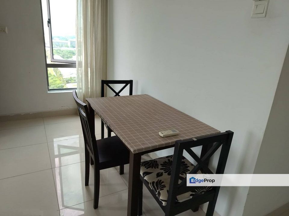 Corner Unit VEGA RESIDENSI 1, CYBERJAYA Non bumi unit Furnished, Selangor, Cyberjaya