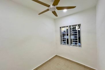 Jalan Rawang Perdana 1