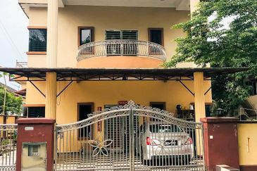 Taman Sri Hijau ( New Green Park )