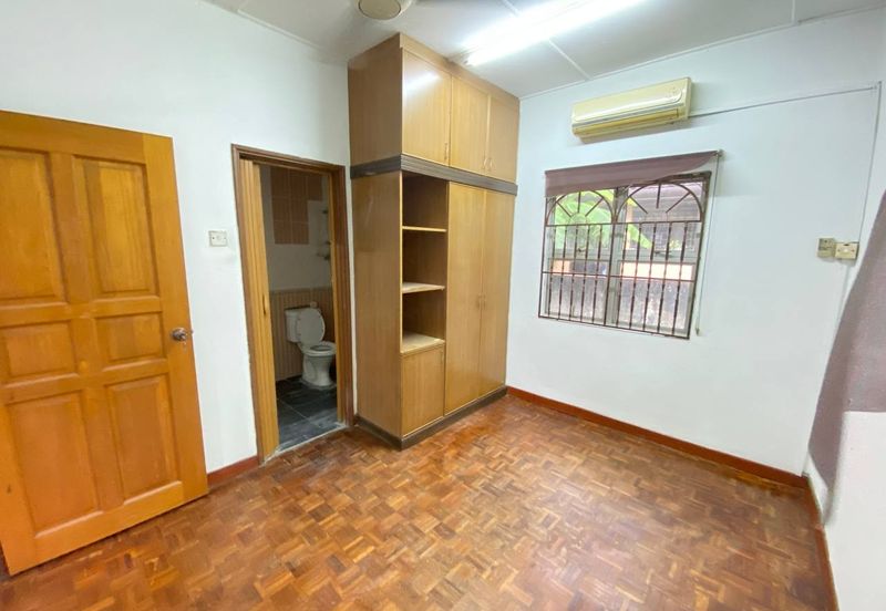 Bandar Country Homes